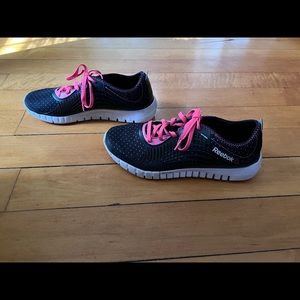 Like new Reebok light weight sneakers